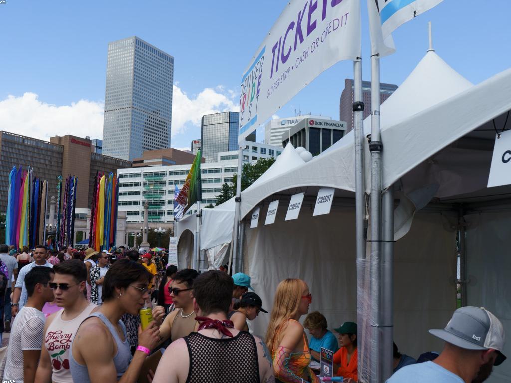 យុទ្ធសាស្ត្រដើម្បីទទួលបានបទបញ្ញាក់ពីសហគមន៍